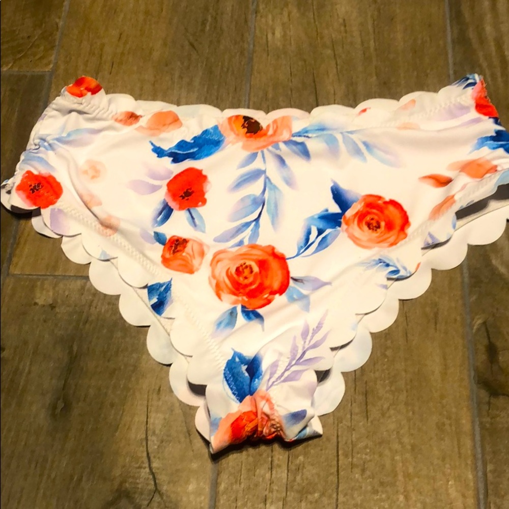 SHEIN bikini bottom floral small SPRING BREAK